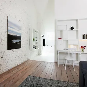 Maison Nationale Flats & Amberes